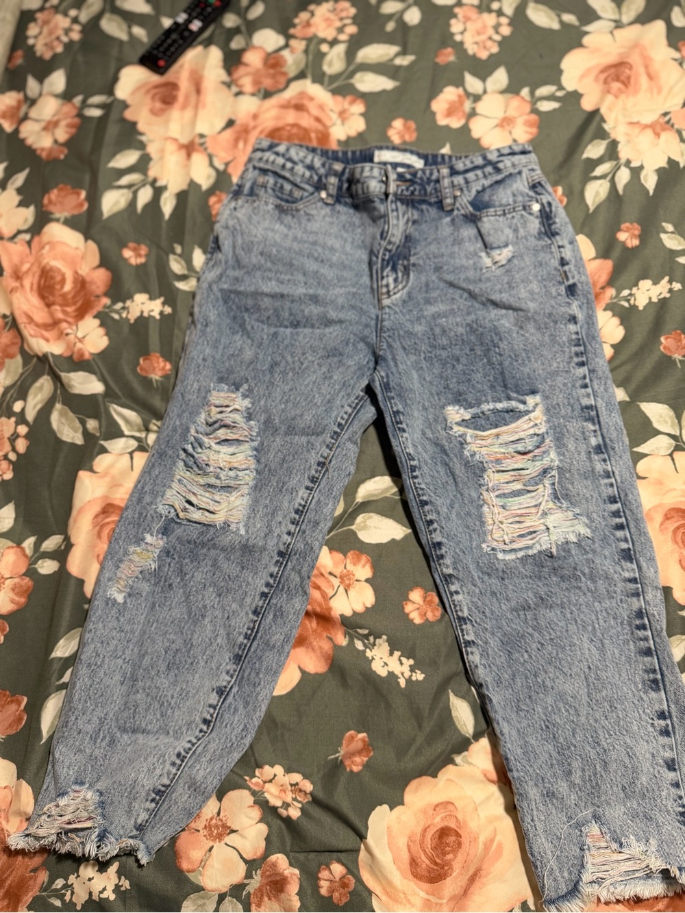 Distressed Boyfriend Jeans in Light Blue - Casual Relaxed Fit